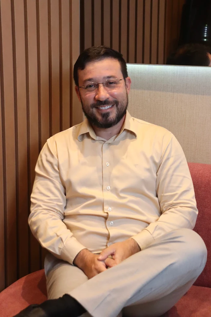 Dr. Ricardo Valença, médico ortopedista